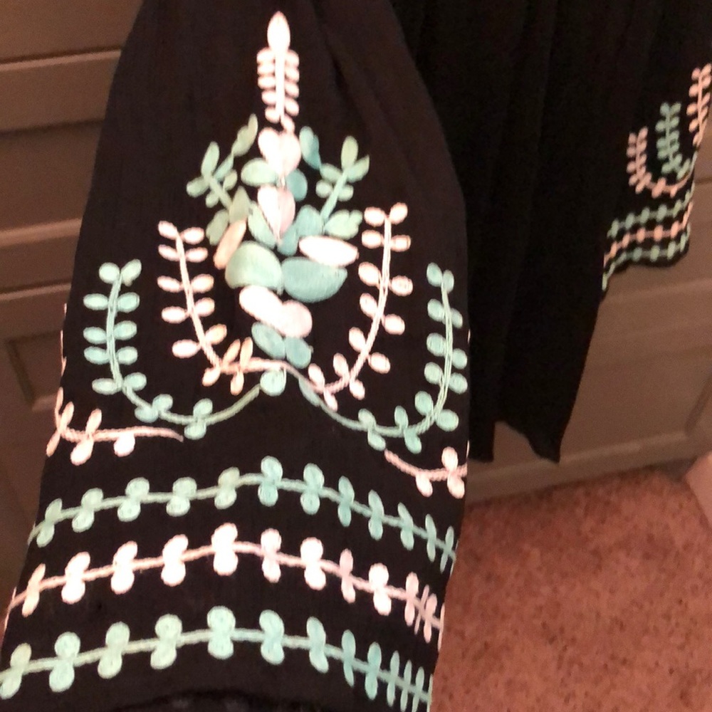 Dress - Picture 3 of 4